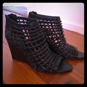 Vince Camuto black leather wedge heels, 6.5 m